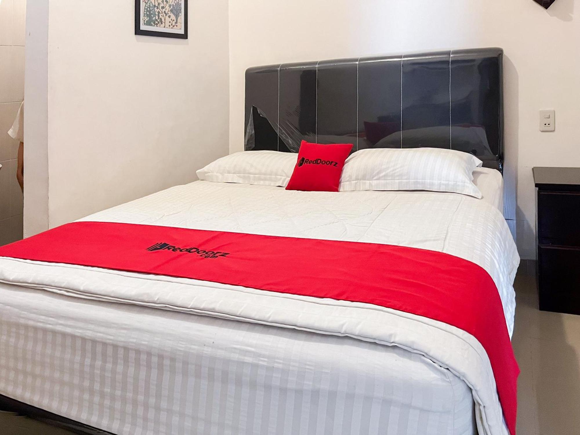 Reddoorz Near Pantai Pandan Sibolga 2 Otel Halangan Dış mekan fotoğraf